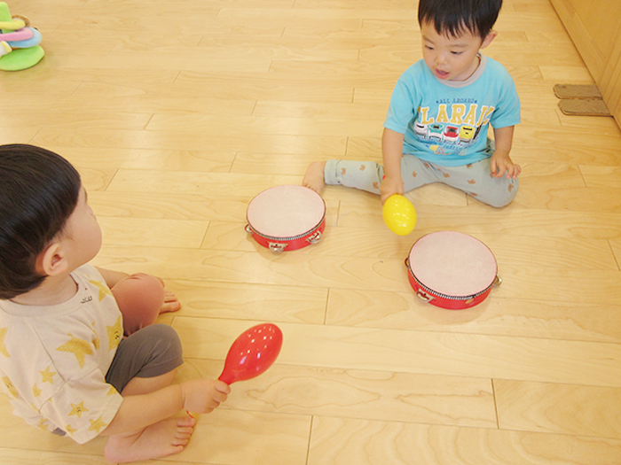 楽器（鈴、カスタネット、タンバリン）