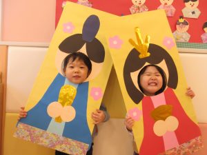 ひな祭り会🎎　フラフープ遊び