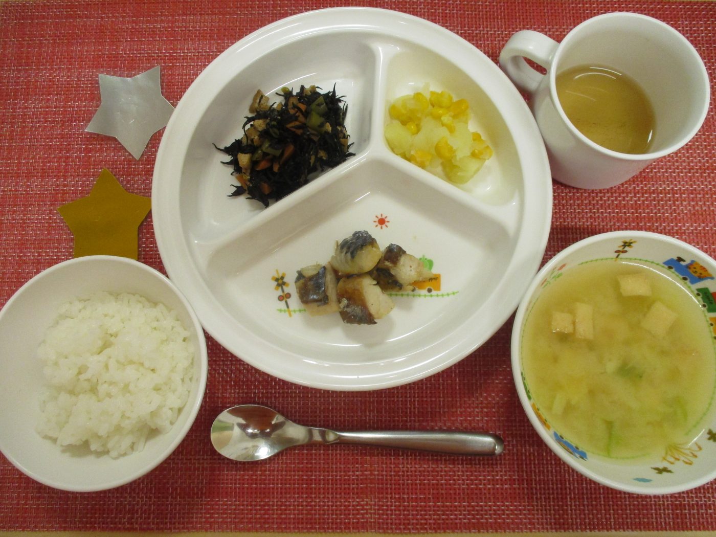 【5月15日㈬の給食・おやつ】