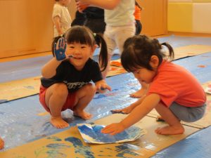 絵の具遊びをしたよ🎨