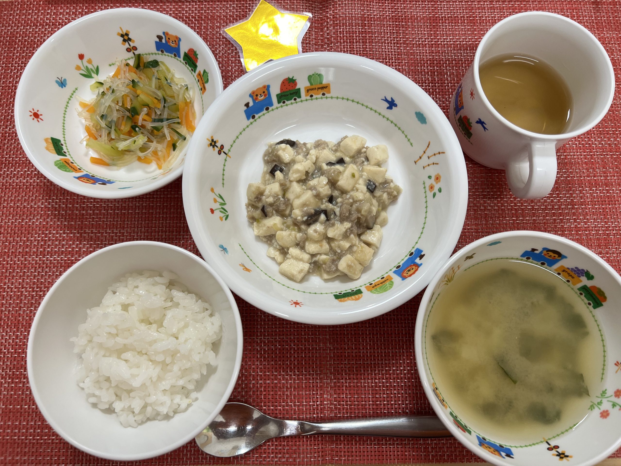 【6月19日㈭の給食・おやつ】
