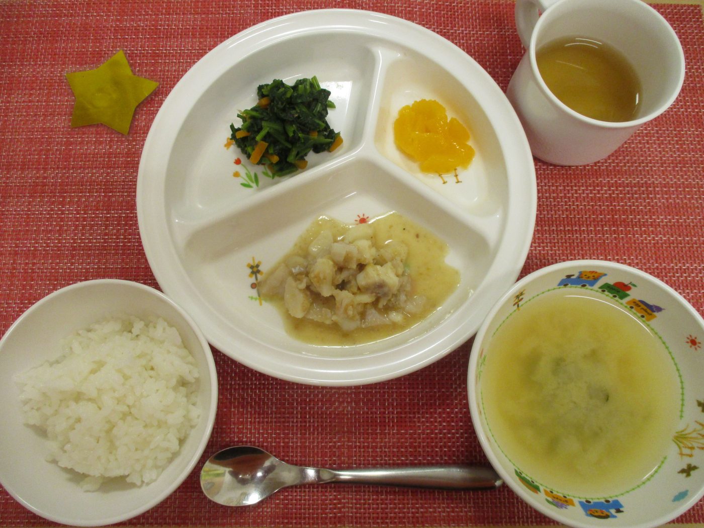 【6月17日㈫の給食・おやつ】