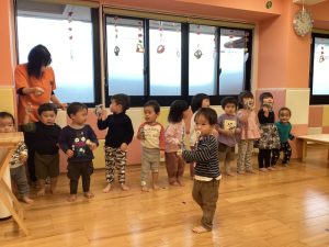 園ブログ　発表会の練習🎶／クリスマスタペストリー飾り🎄