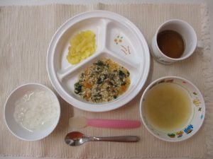 7月25日（火）の給食・おやつ