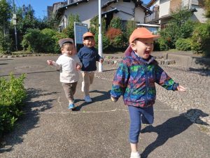 園ブログ　戸外遊び🍁🐿️お誕生日会🎊✨