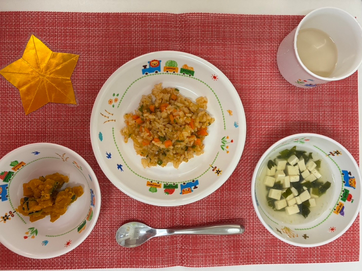 【10月10日㈯の給食】