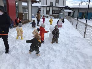 雪遊びをしたよ☃️