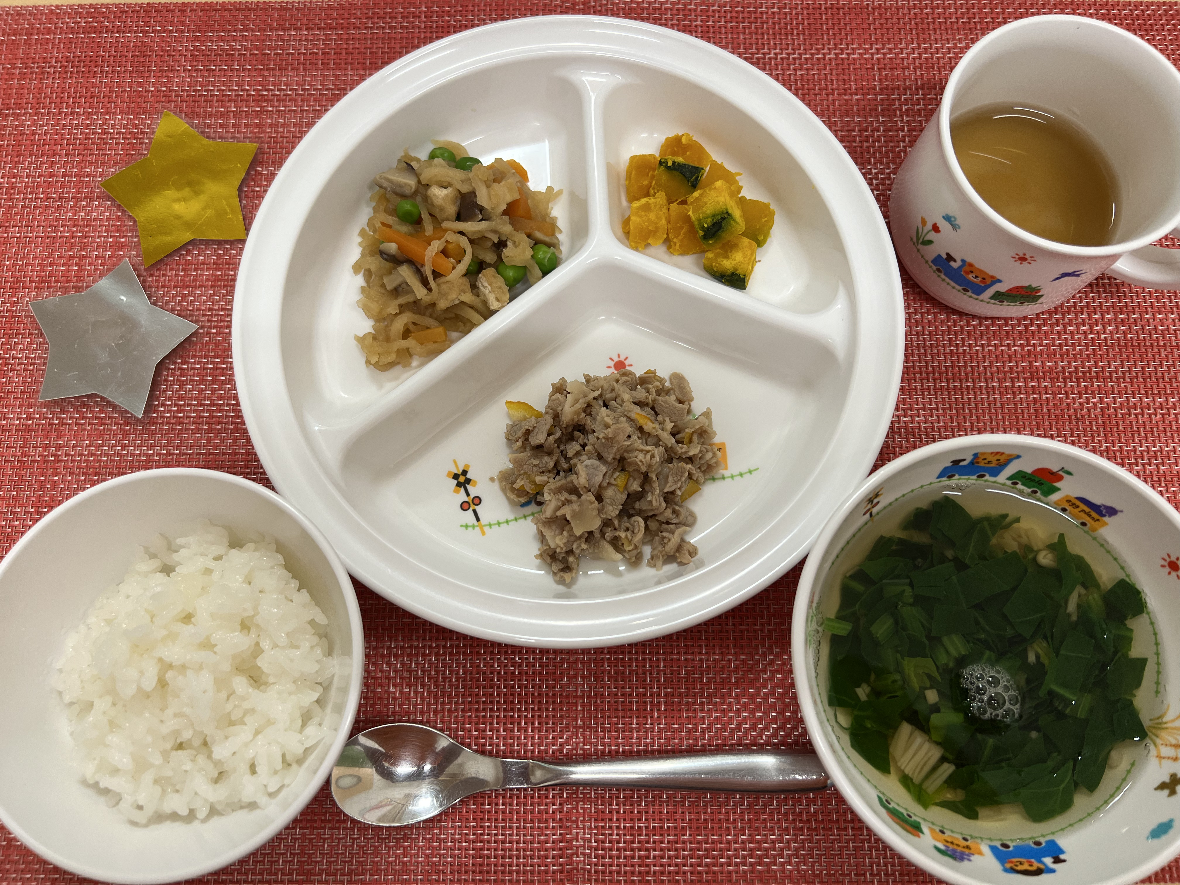 【1月16日㈭の給食・おやつ】