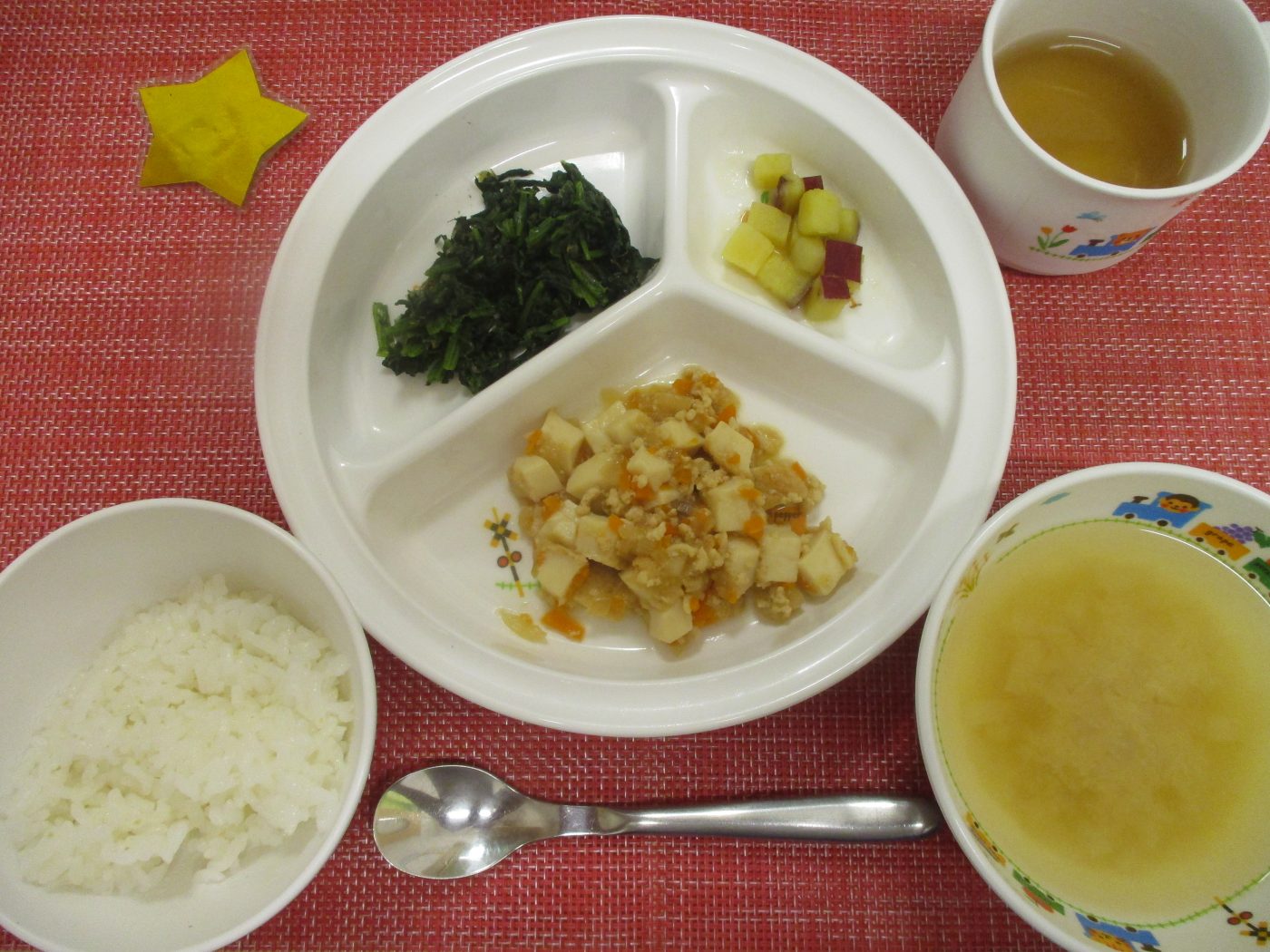 【7月15日㈫の給食・おやつ】