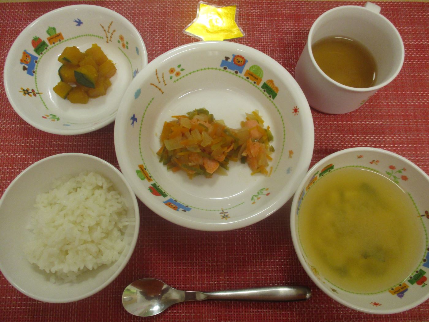 【7月16日㈬の給食・おやつ】