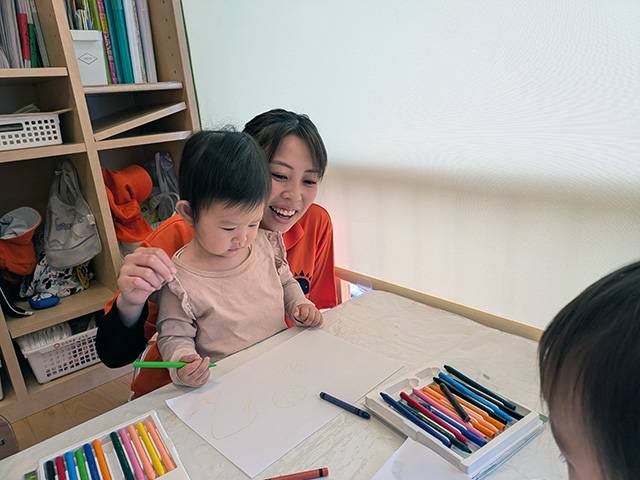 保育士・<small></small> あいこ 先生について