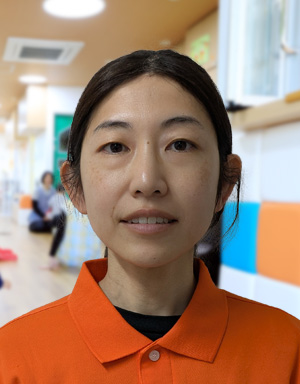 栄養士									・<small></small> あやの 調理員