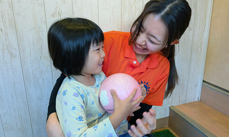 保育士・<small></small> ほのか 先生について