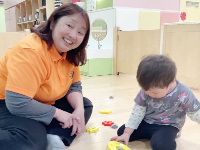 園長・<small></small> けい 先生について