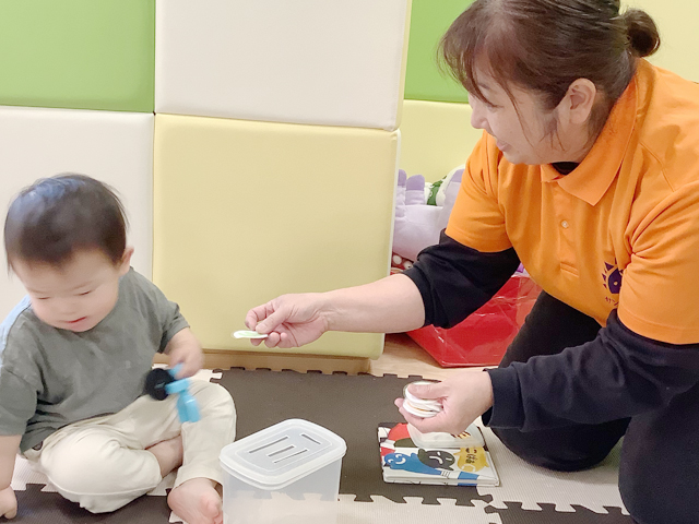 園長・<small></small> けい 先生について