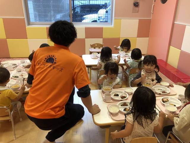 保育士・<small></small> りゅう 先生について