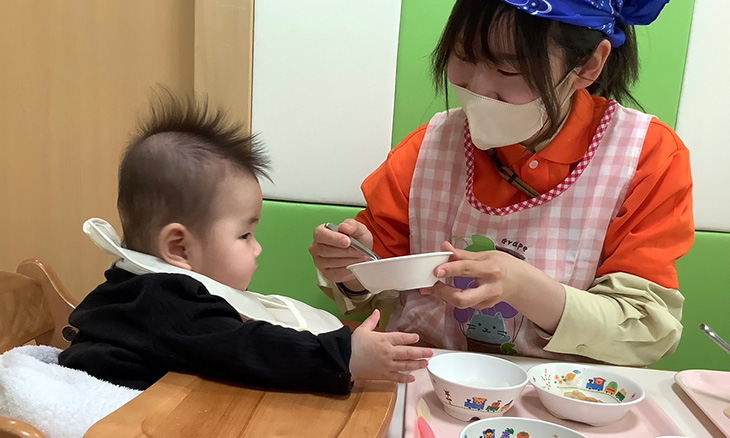保育士・<small></small> りおん 先生について