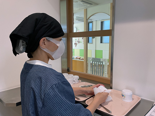 栄養士・<small></small> ひろみ 調理員について