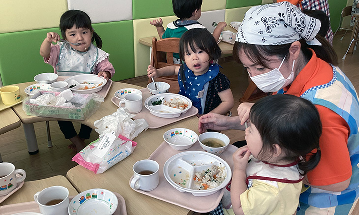 保育士・<small></small> えり 先生について