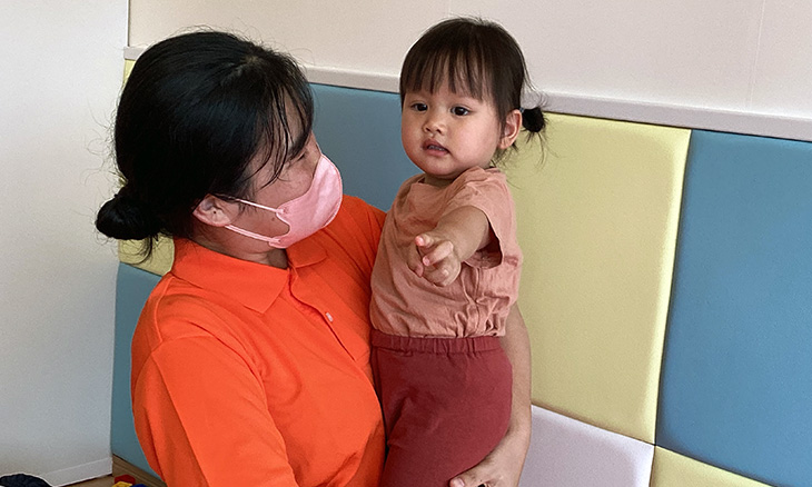 保育スタッフ・<small></small> たまき 先生について