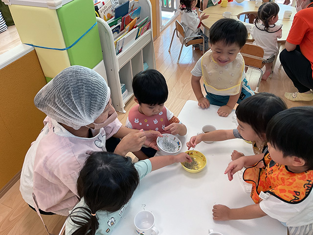 栄養士・<small></small> まほ 調理員について