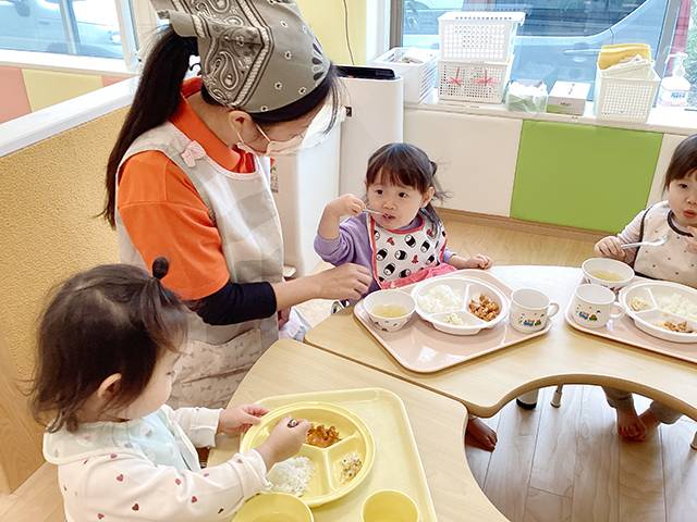 保育士・<small></small> あかね 先生について