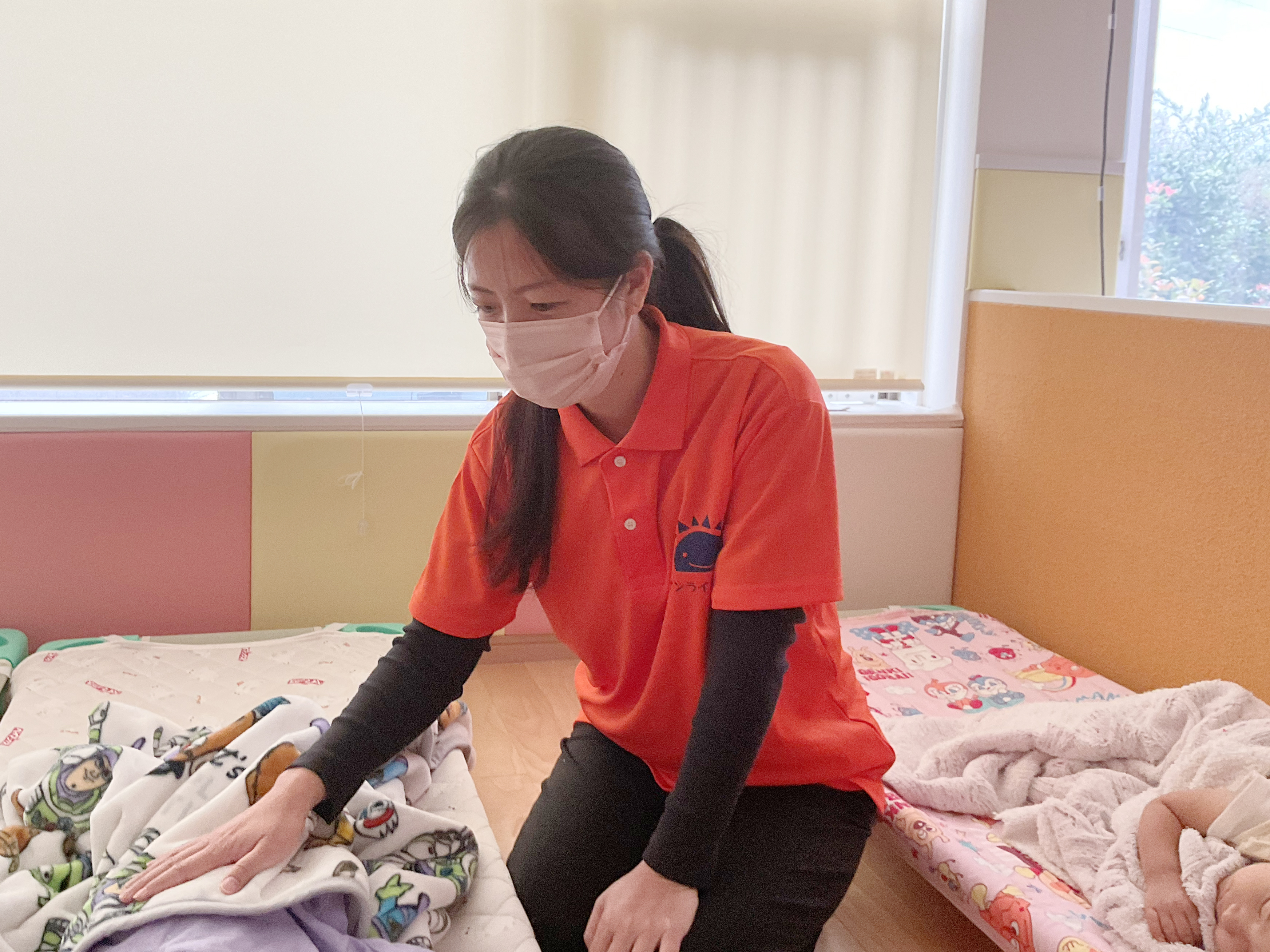 保育士・<small></small> あかね 先生について