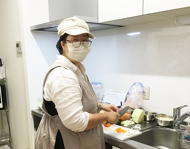 調理スタッフ・<small></small> なおこ 調理員について