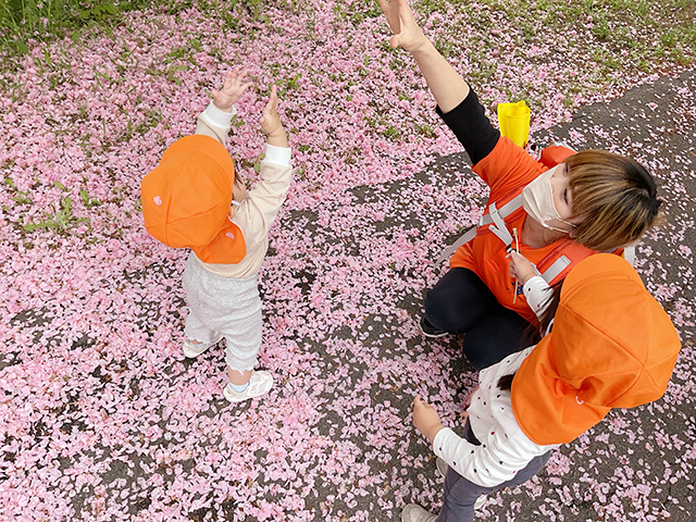 保育士・<small></small> えりか 先生について