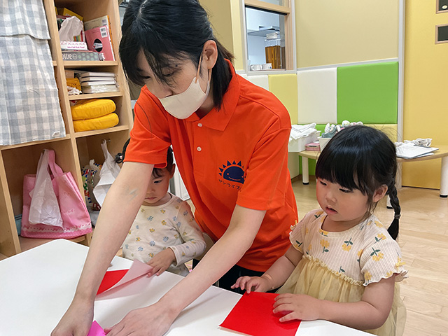 保育士・<small></small> ひなた 先生について