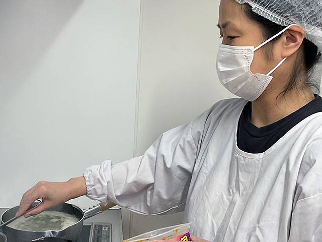 調理スタッフ・<small></small> かつこ 調理員について