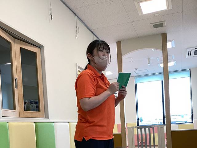 保育士・<small></small> まいか 先生について