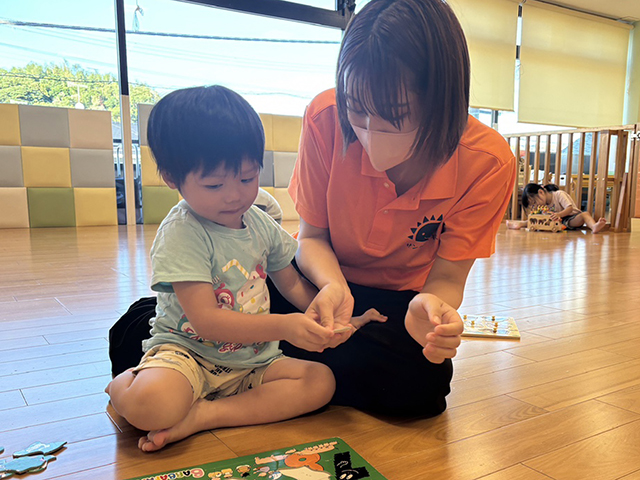 保育士・<small></small> にいな 先生について