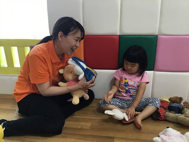園長・稲員 菜摘子<small>(いなかず なつこ)</small> 先生について