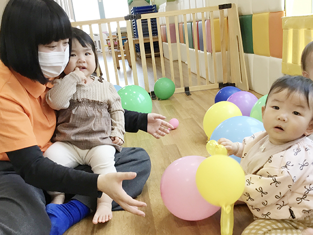 保育士・<small></small> みやび 先生について