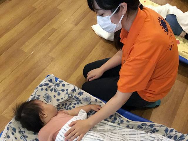 保育士・<small></small> ひなこ 先生について