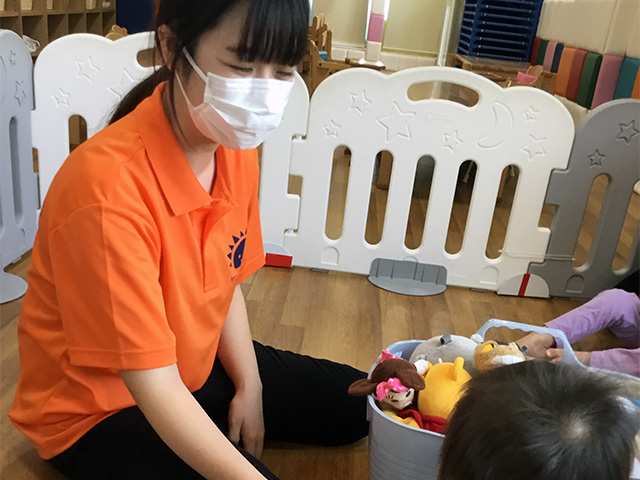 保育士・<small></small> ひなこ 先生について