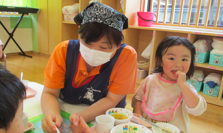 保育士・<small></small> まり 先生について