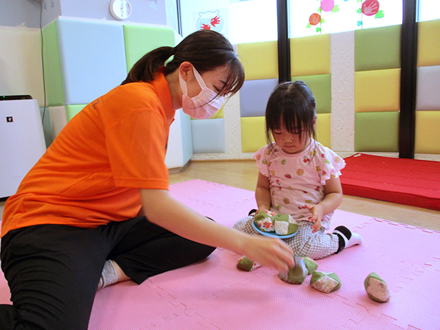 保育士・安部 菜々子 先生について