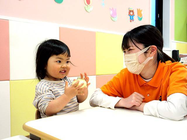 保育士・<small></small> ななみ 先生について