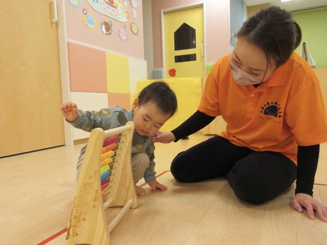 保育士・<small></small> えり 先生について