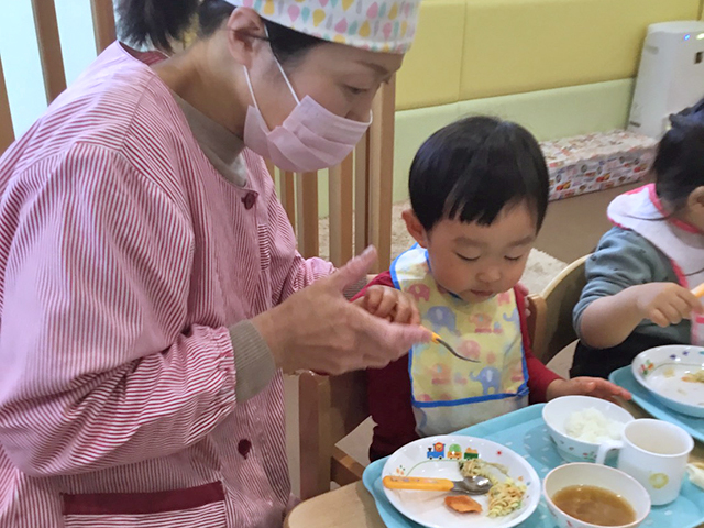 調理スタッフ・<small></small> まゆこ 調理員について