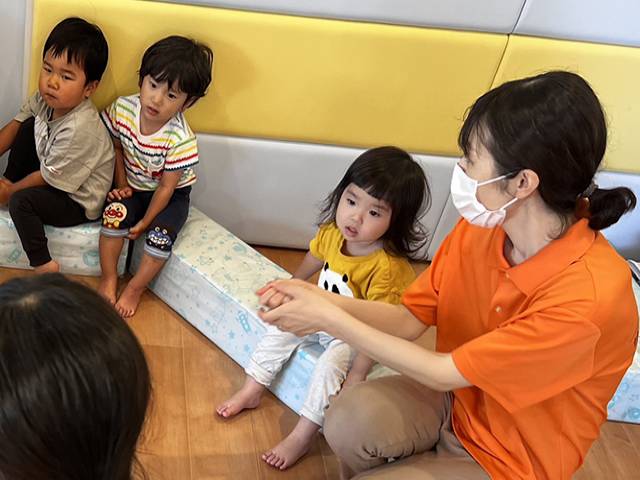 保育スタッフ・<small></small> なおこ 先生について