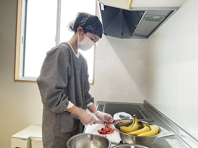 調理スタッフ・<small></small> はるな 調理員について