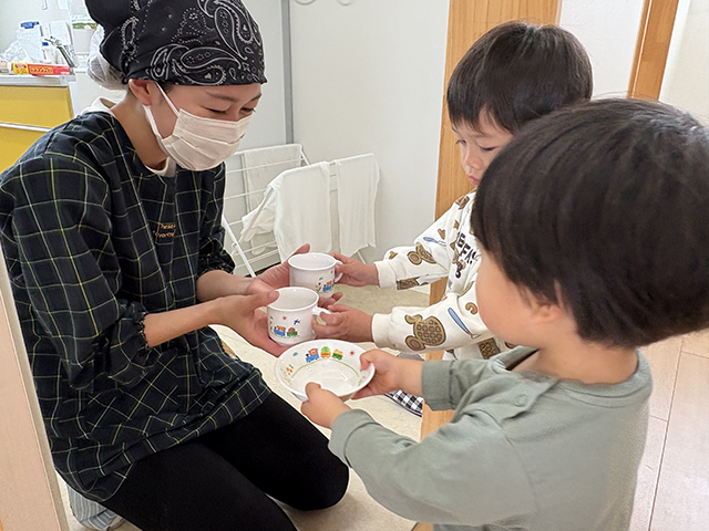 調理スタッフ・<small></small> はるな 調理員について