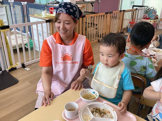 保育士・<small></small> ともみ 先生について