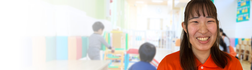 保育士・<small></small> あかり 先生
