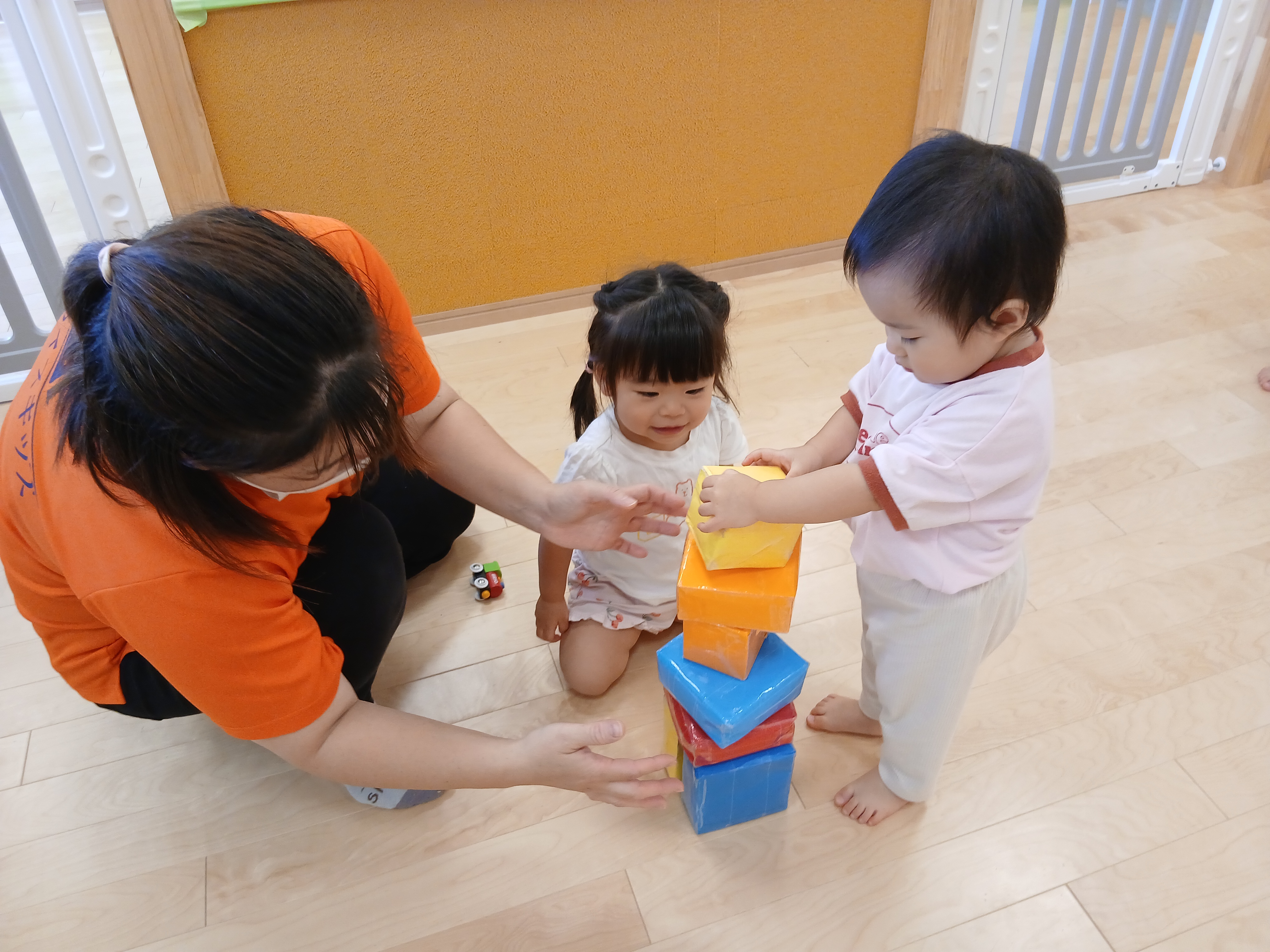 保育士・<small></small> さとこ 先生について