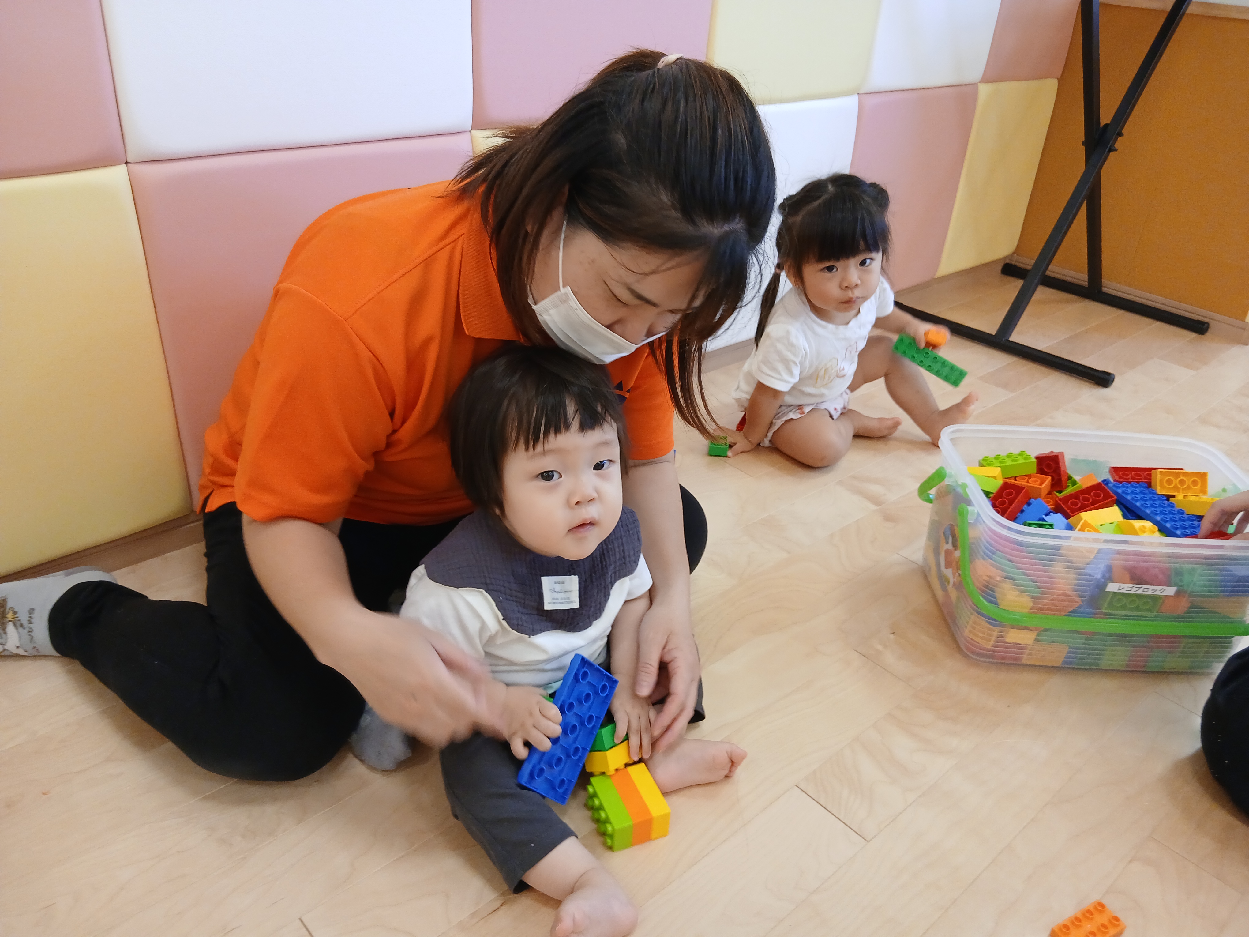 保育士・<small></small> さとこ 先生について