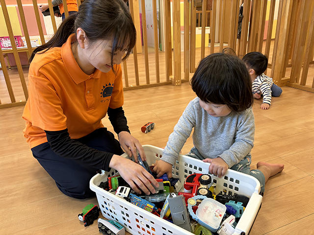 保育士・<small></small> まなみ 先生について